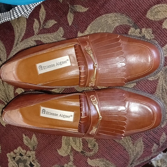 Etienne Aigner Emory Loafer Sz 8.5 Brown Leather Kiltie Flap Gold Horsebit - Picture 1 of 6